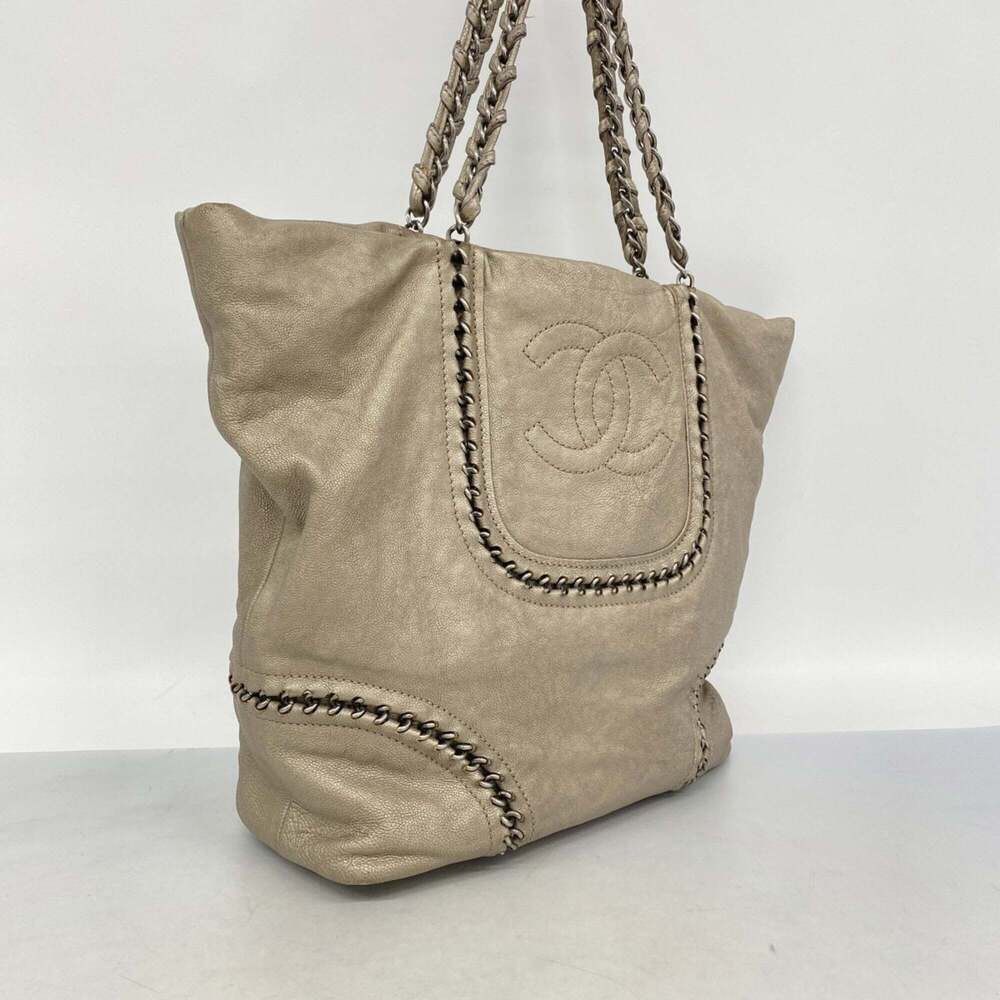 CHANEL Brown Leather Tote Bag - Picture 2 of 11